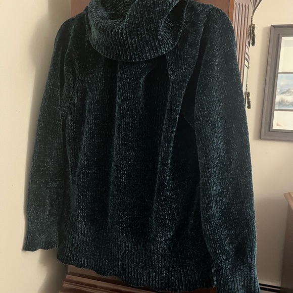 Very soft Loft Chenille Cowl Neck Sweater - Picture 4 of 5